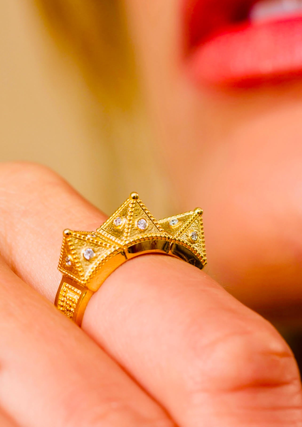 Queen Collection Ring