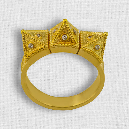 Queen Collection Ring